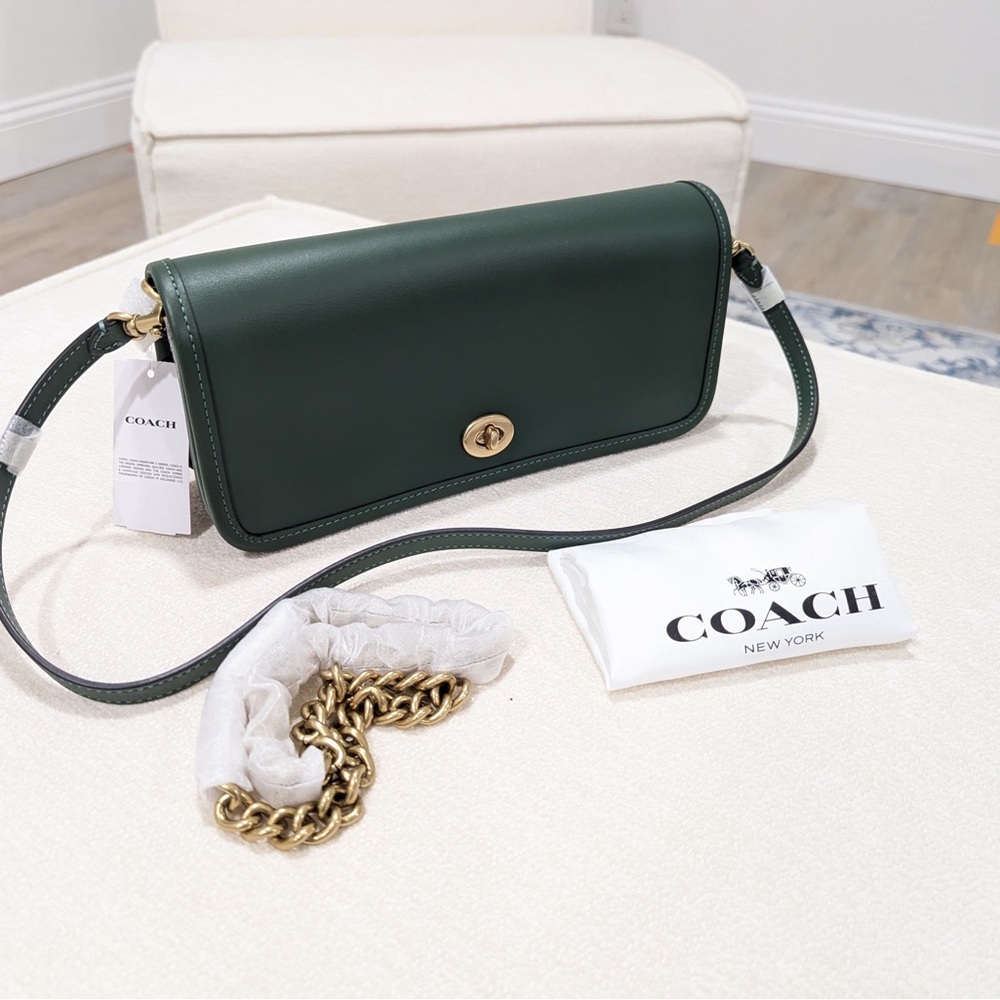 NWT - Coach Dinky Bag - CW641 - Hunter Green